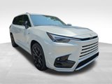 New 2025 Lexus TX 500h AWD image 4