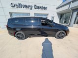 New 2026 Chrysler Pacifica Limited image 4