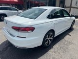 Used 2022 Volkswagen Passat 2.0T SE image 4