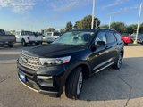 Certified 2022 Ford Explorer Limited w/ Equipment Group 301A image 3