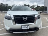 New 2025 Nissan Pathfinder Platinum image 3