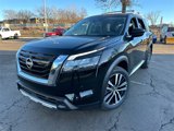 New 2025 Nissan Pathfinder Platinum image 3