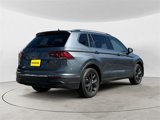 Used 2024 Volkswagen Tiguan SE w/ Panoramic Sunroof Package image 6