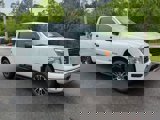 Used 2024 Nissan Titan SV w/ SV Convenience Package image 2