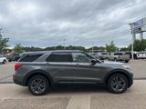 Used 2023 Ford Explorer XLT w/ Equipment Group 202A image 4