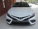 Used 2023 Toyota Camry SE image 3