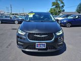 Used 2022 Chrysler Pacifica Touring-L image 2