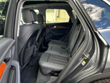 Used 2024 Audi Q5 e Premium w/ Convenience Package image 6