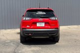 Used 2019 Jeep Cherokee Trailhawk image 3