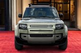 Used 2023 Land Rover Defender 130 X-Dynamic SE image 3