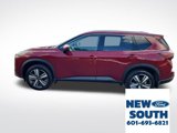 Used 2024 Nissan Rogue SL image 2