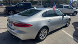 Used 2017 Jaguar XF Premium image 5