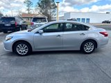 Used 2016 Nissan Altima 2.5 S w/ Power Driver Seat Package image 2