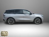 Used 2025 Lincoln Nautilus Reserve image 2