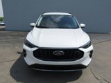 Used 2023 Ford Escape Platinum w/ Class II Trailer Tow Package image 3