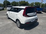 Used 2022 Kia Soul LX image 5