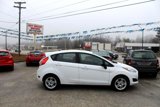 Used 2017 Ford Fiesta SE image 3