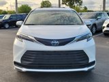 Used 2024 Toyota Sienna LE image 3
