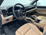 Used 2024 Porsche Cayenne image 4