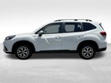 Used 2022 Subaru Forester Premium image 2