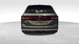 New 2025 Volkswagen Atlas Peak Edition SE image 4