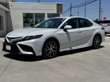 Used 2022 Toyota Camry SE image 2
