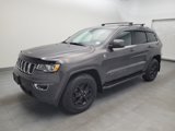 Used 2020 Jeep Grand Cherokee Laredo image 2