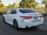 Used 2018 Toyota Camry SE image 3