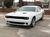 Used 2016 Dodge Challenger SXT image 2