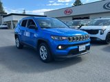Used 2024 Jeep Compass Latitude image 4