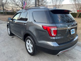 Used 2017 Ford Explorer XLT image 6