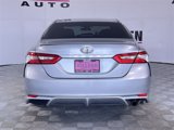 Used 2018 Toyota Camry SE image 6