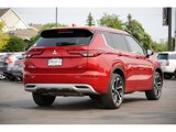 Used 2024 Mitsubishi Outlander SEL image 3