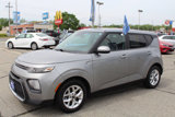 Used 2022 Kia Soul LX w/ Technology Package image 3