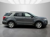 Used 2016 Ford Explorer XLT w/ Equipment Group 202A image 3