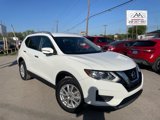 Used 2017 Nissan Rogue SV image 2