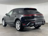 Certified 2023 Porsche Macan Turbo image 3