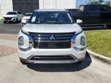 New 2025 Mitsubishi Outlander SE image 2