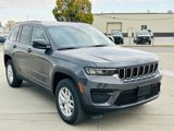 New 2025 Jeep Grand Cherokee Laredo image 2