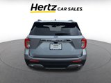 Used 2024 Ford Explorer Limited image 3