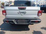 Used 2023 Jeep Gladiator Overland image 4