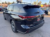 Used 2024 Toyota Highlander LE image 6