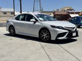 Used 2022 Toyota Camry SE image 4