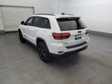 Used 2019 Jeep Grand Cherokee Laredo image 5