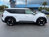 Used 2025 Kia EV9 Wind image 4