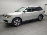 Used 2020 Nissan Pathfinder S image 2