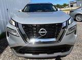 Used 2023 Nissan Rogue SV image 2