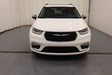 Used 2023 Chrysler Pacifica Limited image 3