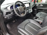 Certified 2023 Chrysler Pacifica Touring-L w/ S Appearance Package image 6