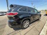 Used 2015 Toyota Highlander LE image 5